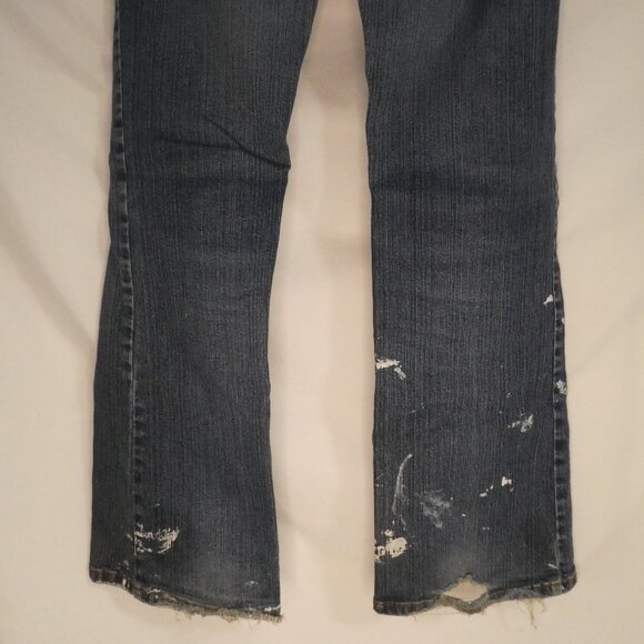 BLUENOTES | 27 X 30 | Kate Relaxed Flare | Distressed Denim | White Paint Spill - Picture 14 of 16